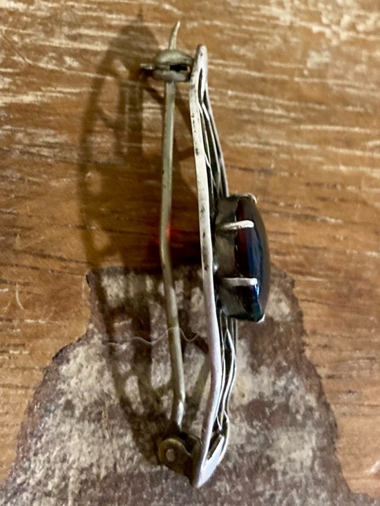 Vintage Sterling Silver Brooch • Color‑Shift Stone • Repair or Craft - Picture 8 of 17